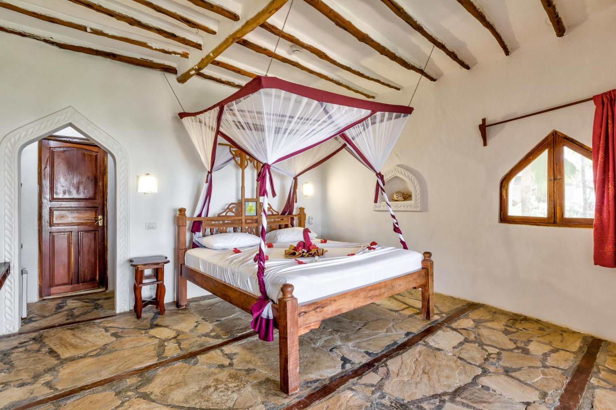 AHG Waridi Beach Resort&SPA Pwani Mchangani Exterior foto