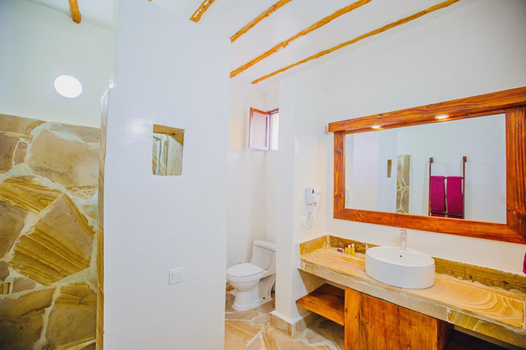 AHG Waridi Beach Resort&SPA Pwani Mchangani Exterior foto