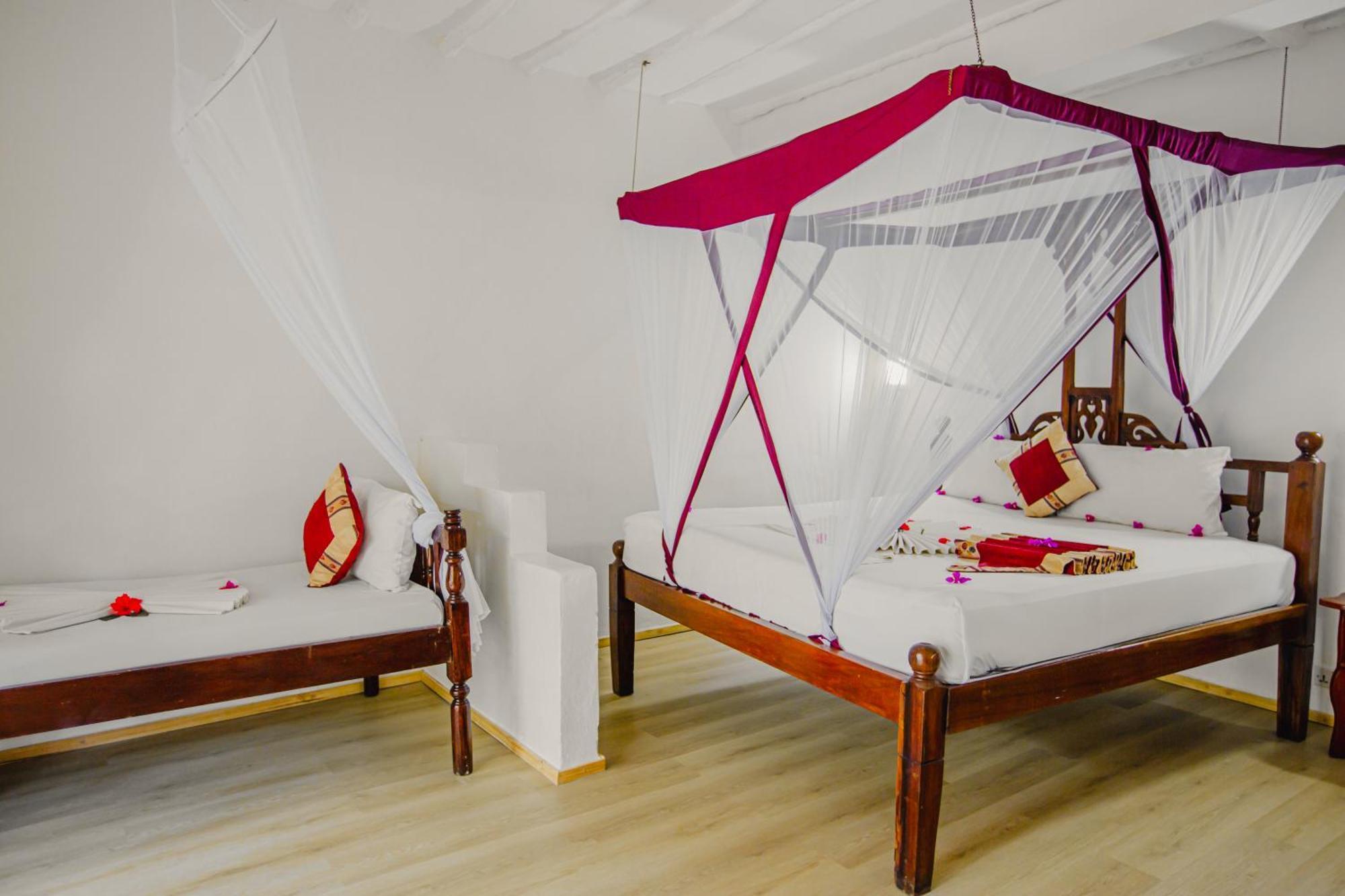 AHG Waridi Beach Resort&SPA Pwani Mchangani Exterior foto