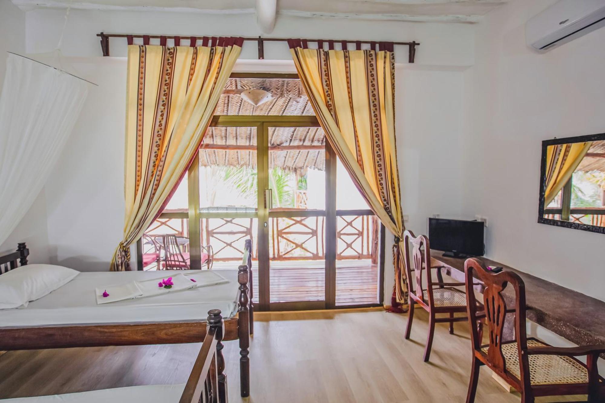 AHG Waridi Beach Resort&SPA Pwani Mchangani Exterior foto