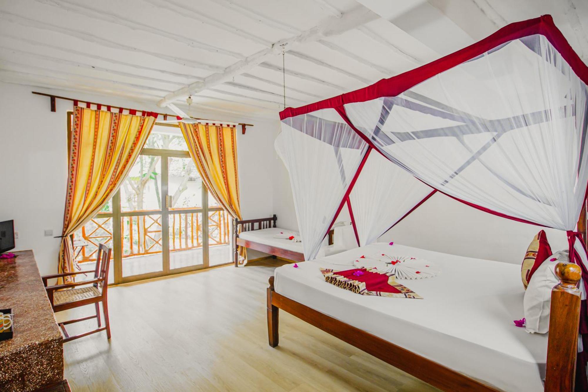 AHG Waridi Beach Resort&SPA Pwani Mchangani Exterior foto