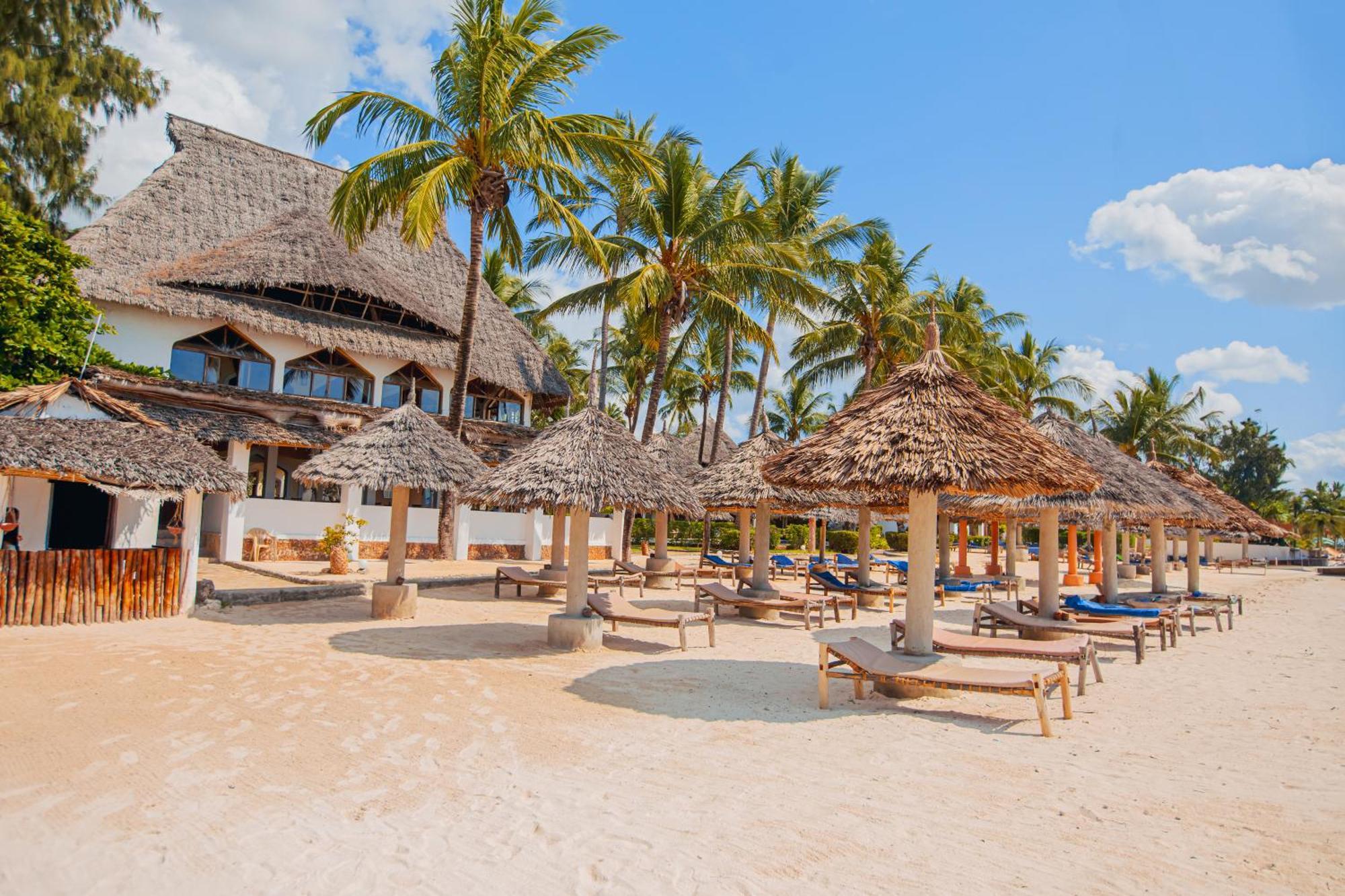 AHG Waridi Beach Resort&SPA Pwani Mchangani Exterior foto