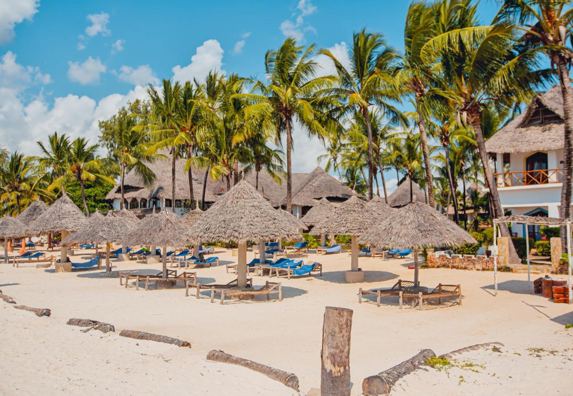 AHG Waridi Beach Resort&SPA Pwani Mchangani Exterior foto