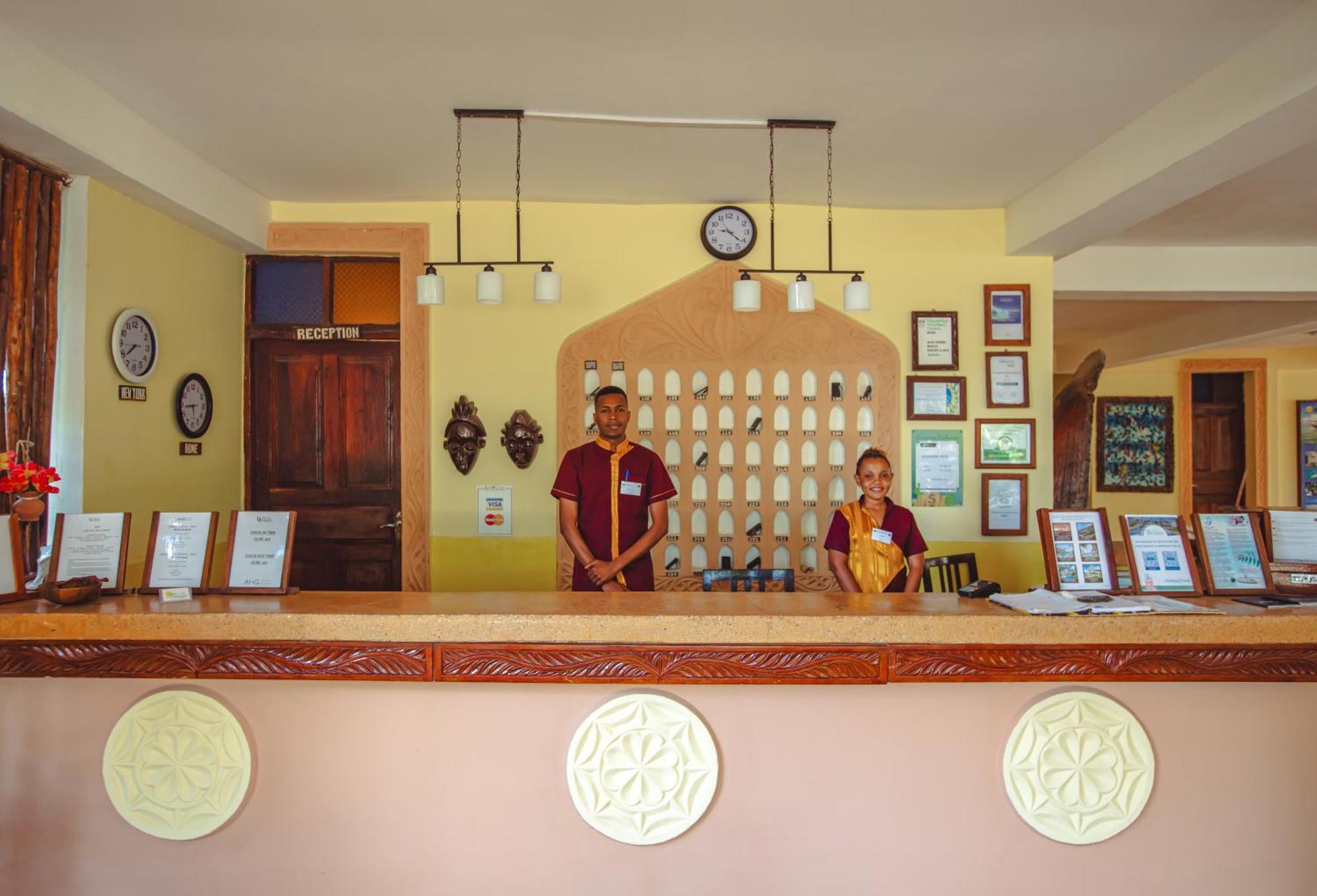 AHG Waridi Beach Resort&SPA Pwani Mchangani Exterior foto