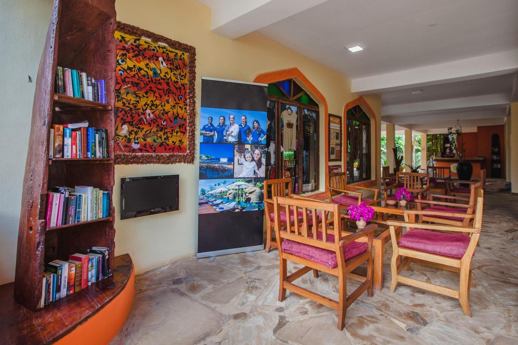 AHG Waridi Beach Resort&SPA Pwani Mchangani Exterior foto